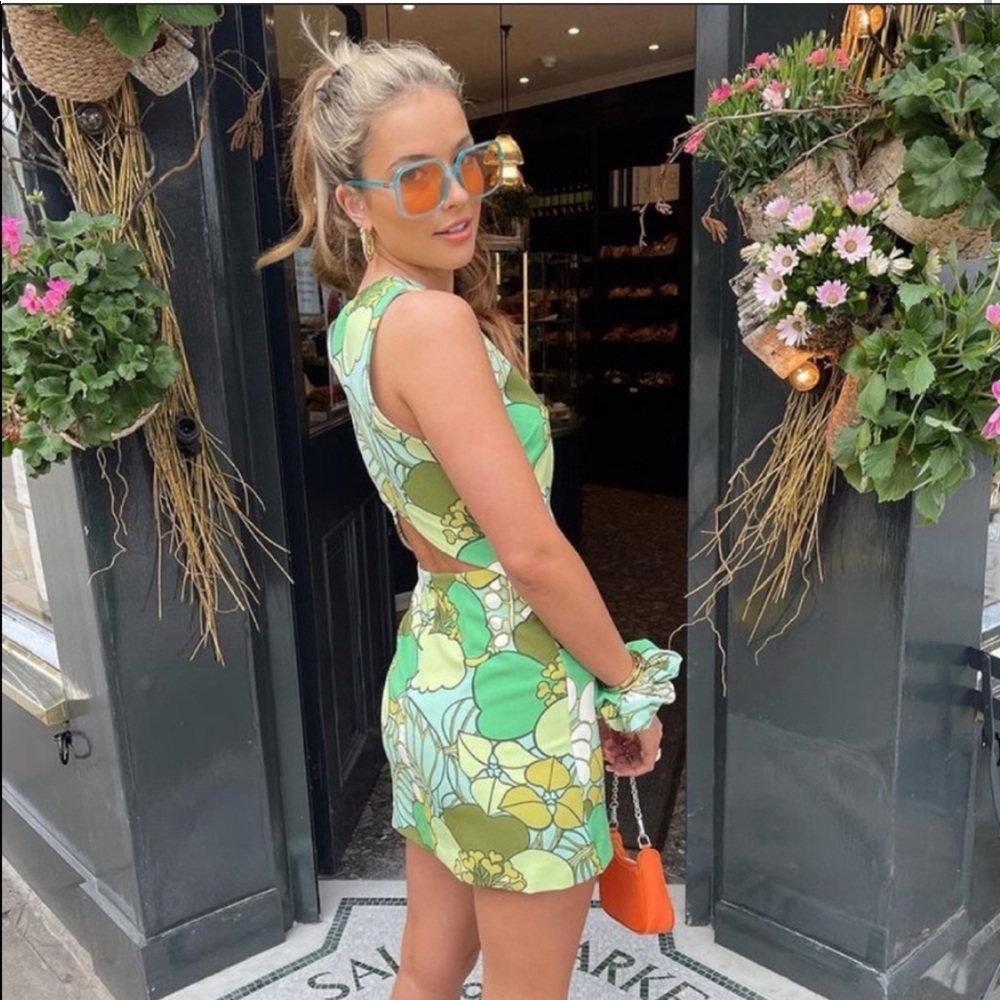 Zara mod flower dress